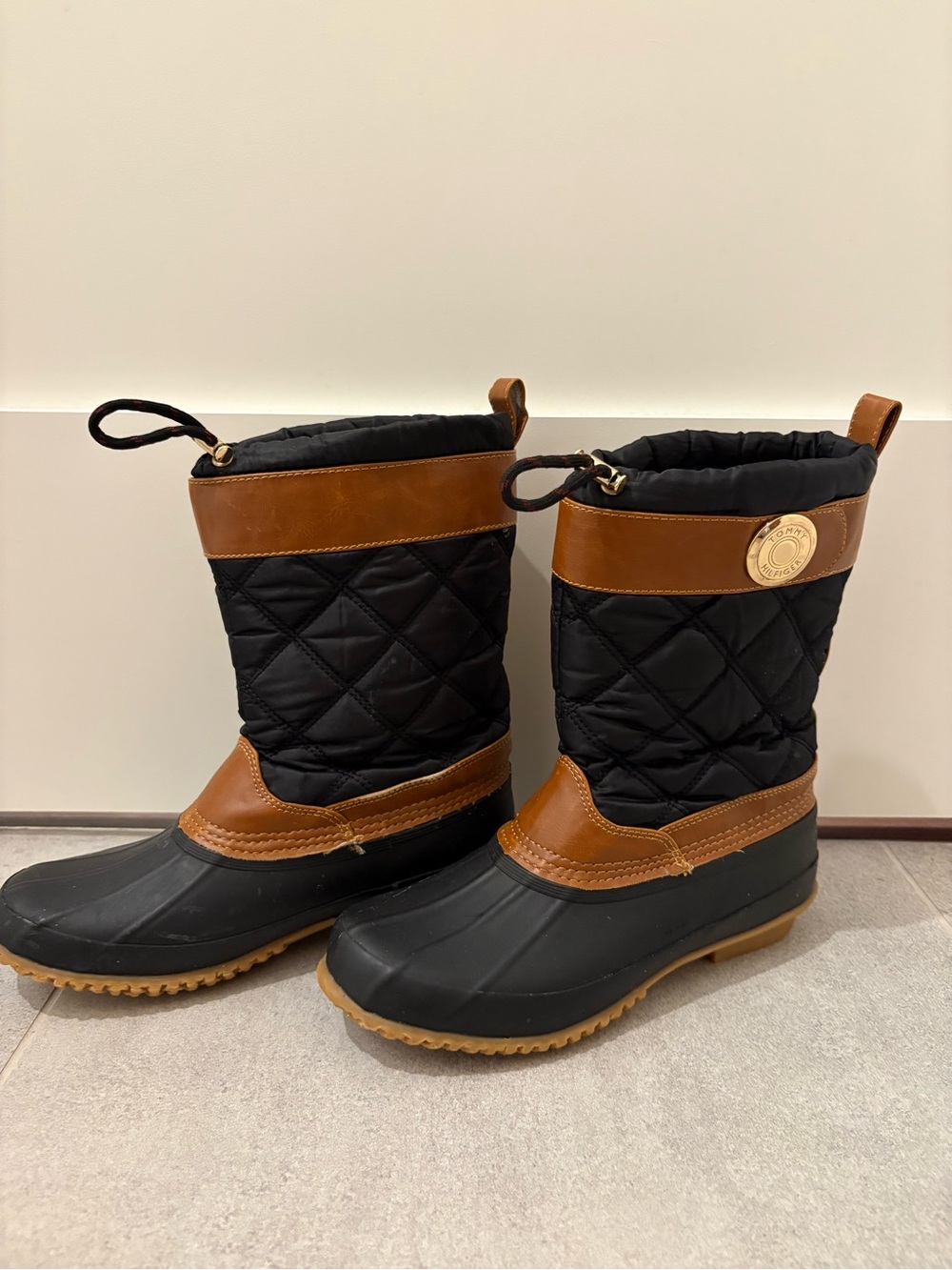 Tommy Hilfiger Black and Brown Quilted Women's Winter Rain Boots